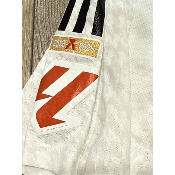 Adidas Real Madrid Home 24/25 Soccer/Football Jersey Size XL PLAYER VERSION - Picture 6 of 10